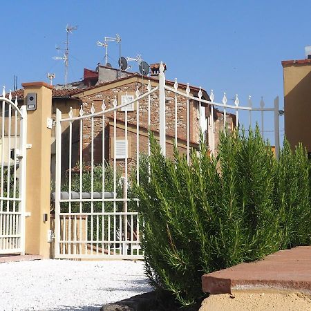La Casa Di Samarcanda Uliveto Terme Екстериор снимка